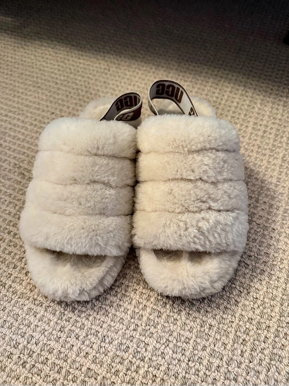 UGG “Fluff Yeah” Slide Cream/Brown US 4